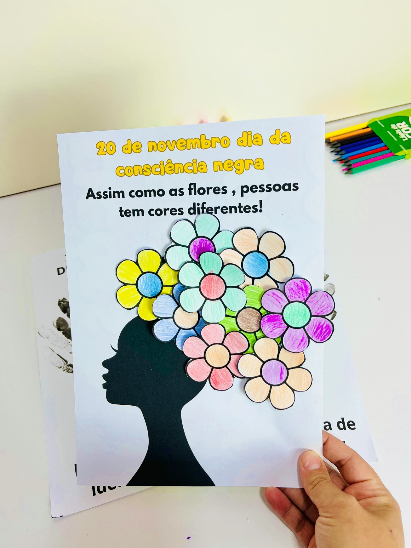 Atividade de Consciência Negra para Educação Infantil – Colorir e Carimbar