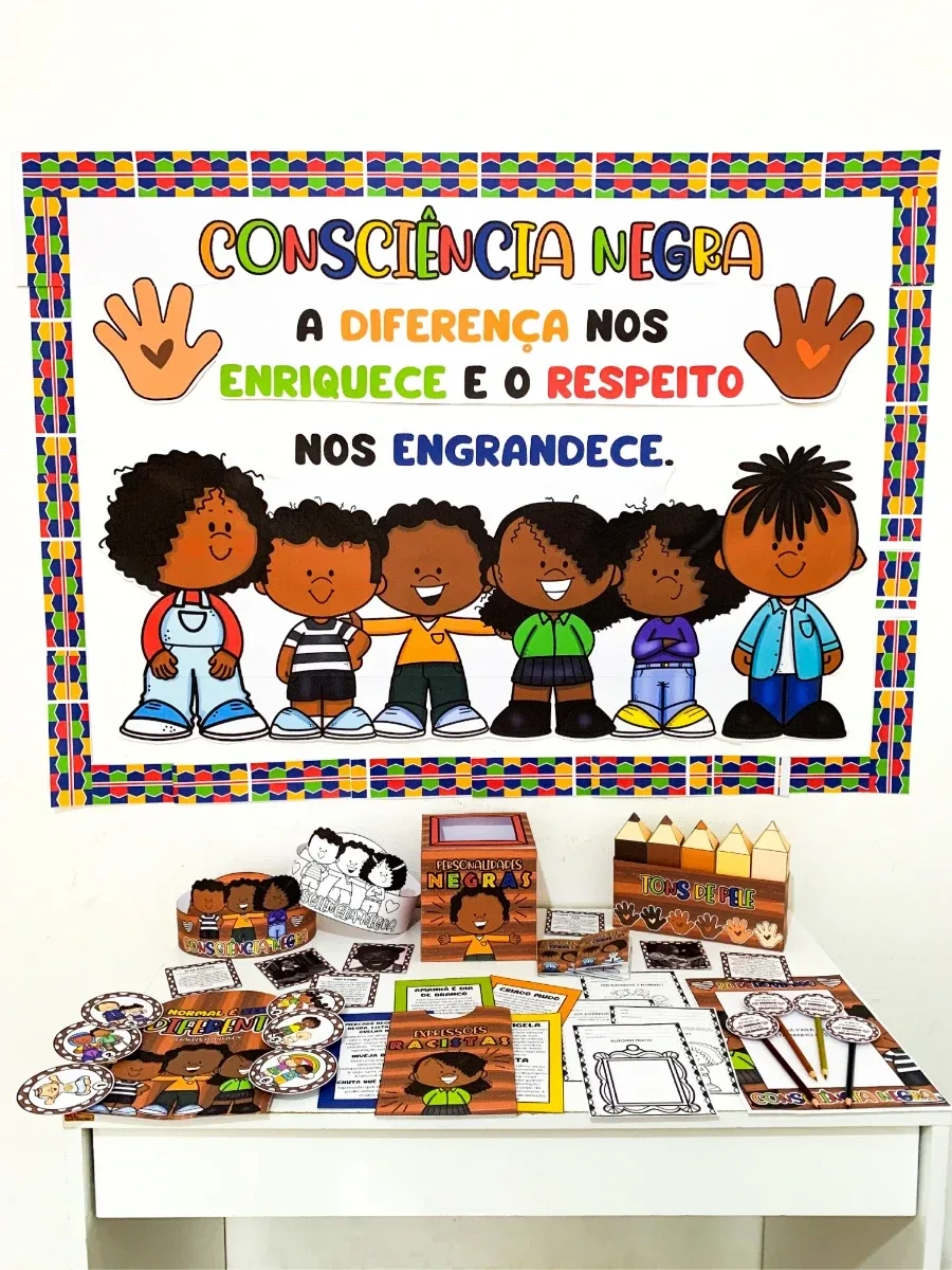 Capa de Kit Dia da Consciência Negra para Trabalhar Cultura Afro-Brasileira