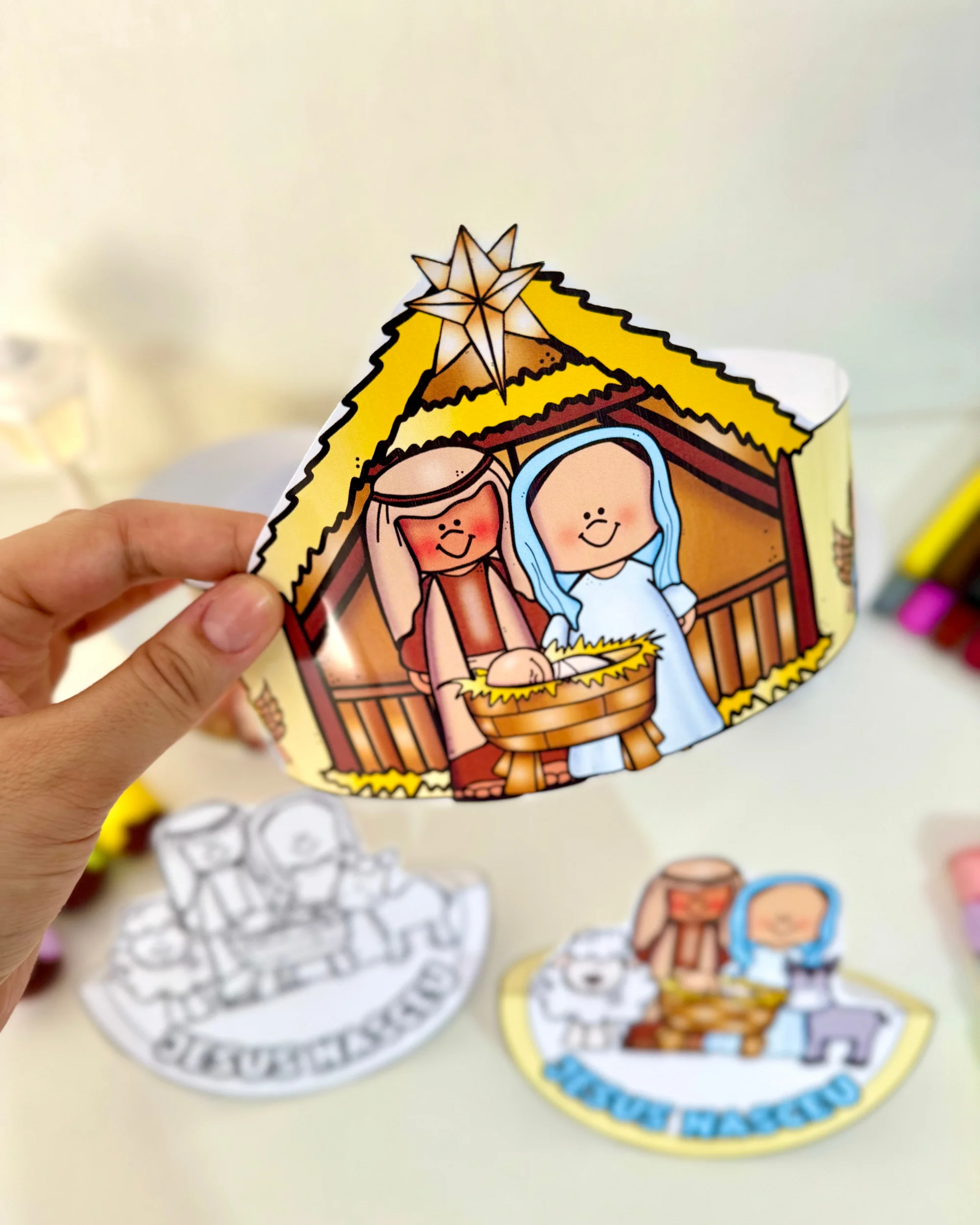 Imagem da galeria 2 de Presépio Dançante e Coroa de Natal para Educação Infantil