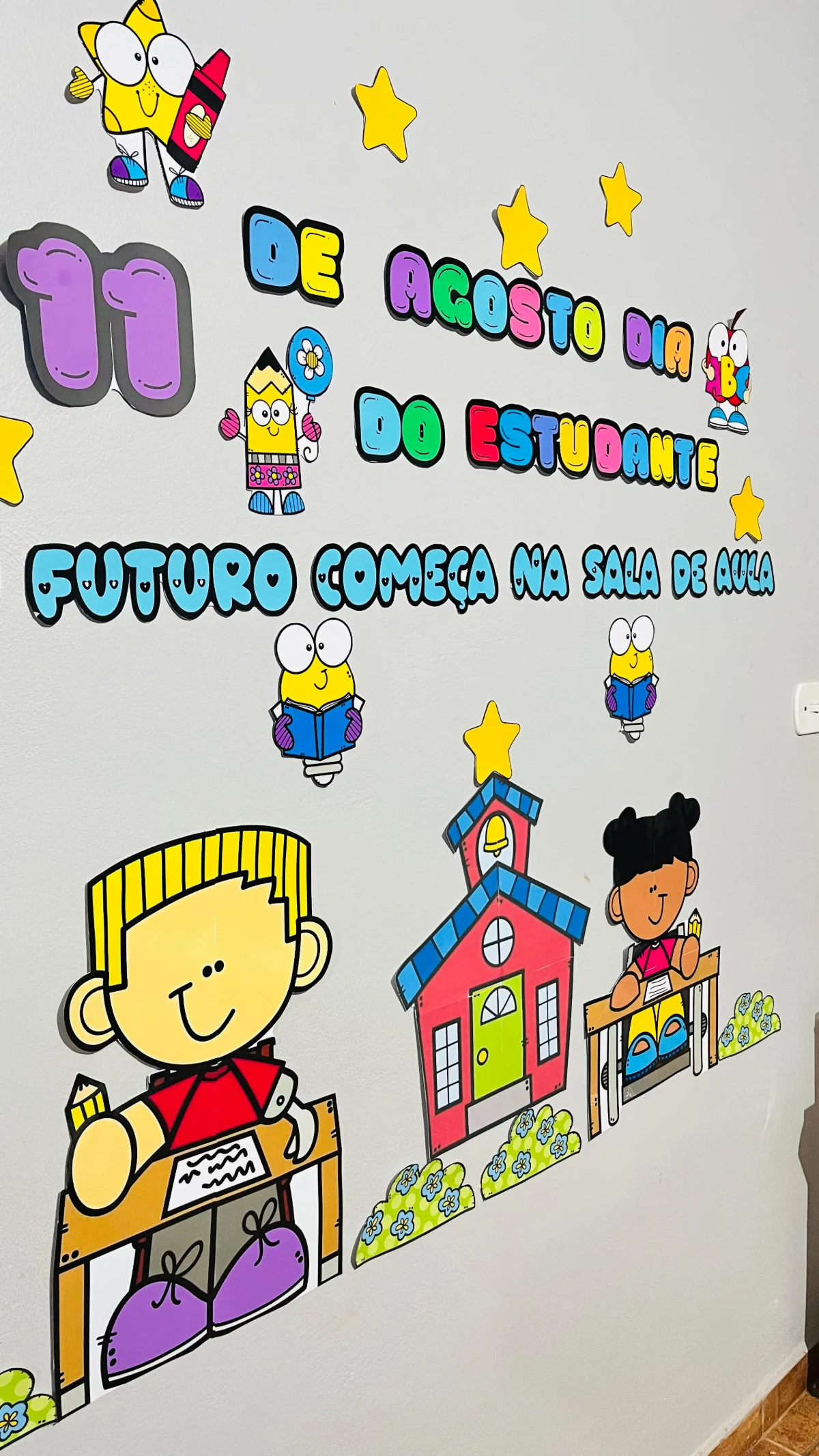 Imagem da galeria 1 de Painel Dia do Estudante – PDF para Imprimir