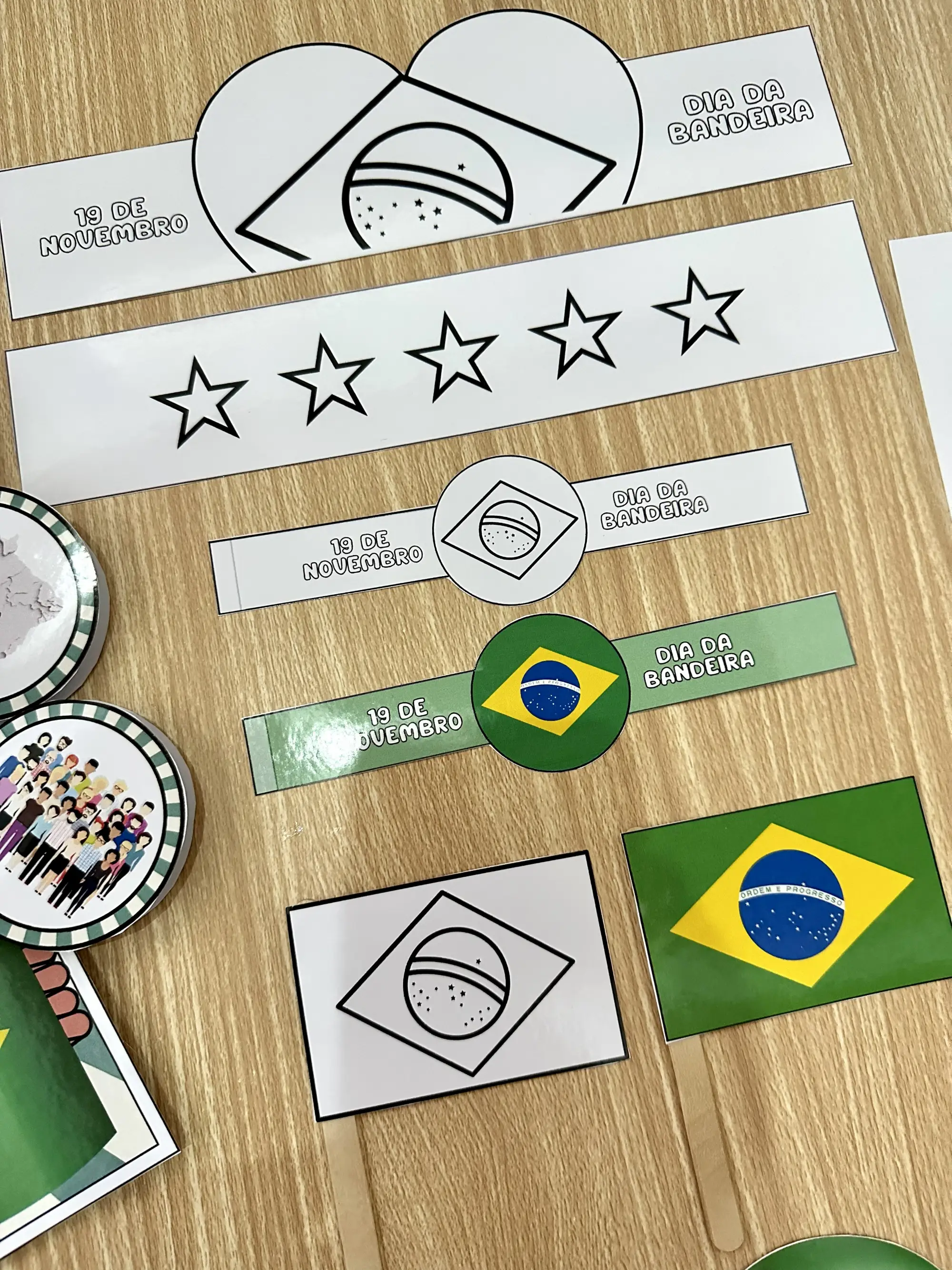 Imagem da galeria 1 de Kit Pedagógico Dia da Bandeira – Atividades e Lembrancinhas