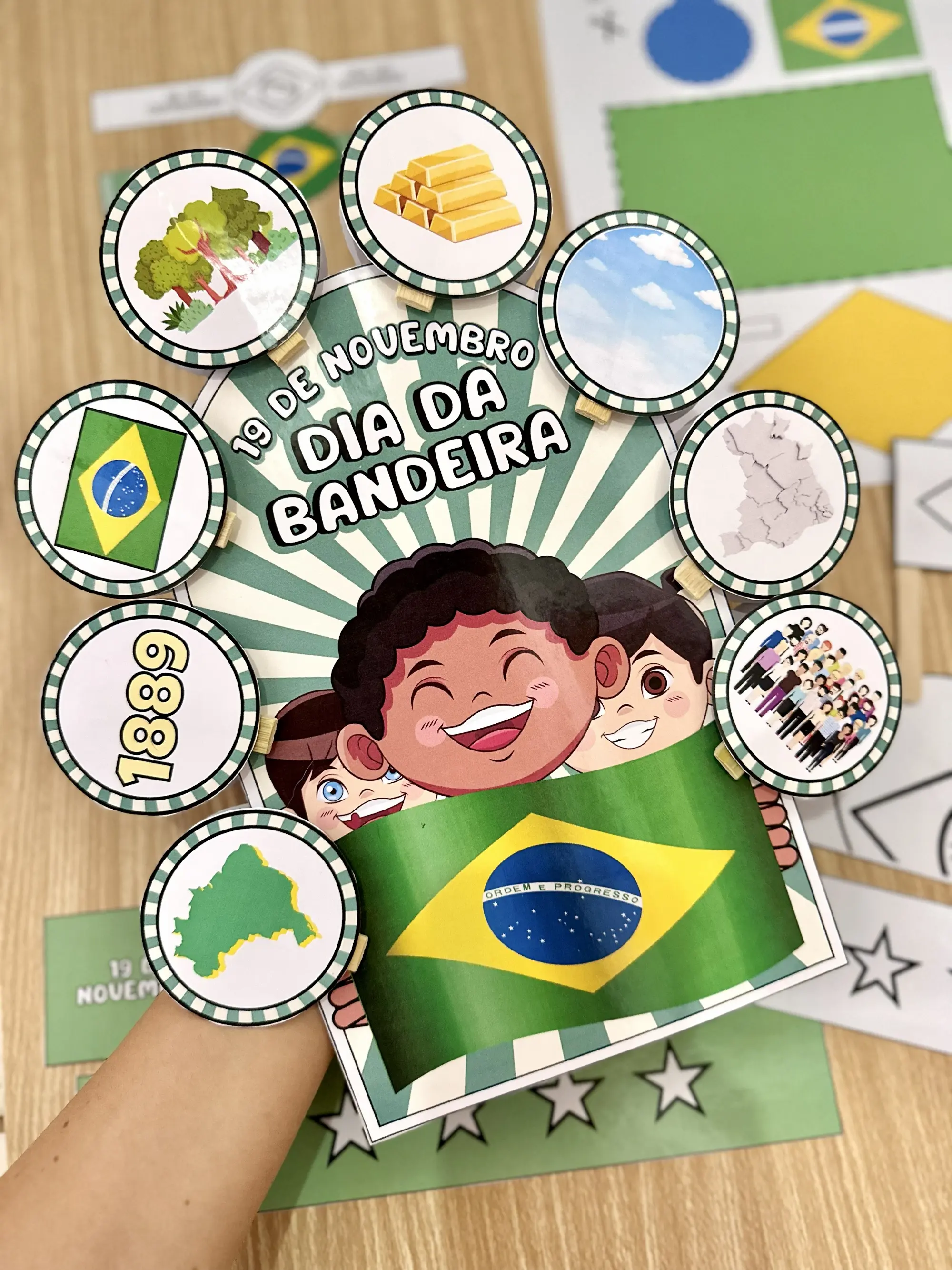 Imagem da galeria 2 de Kit Pedagógico Dia da Bandeira – Atividades e Lembrancinhas