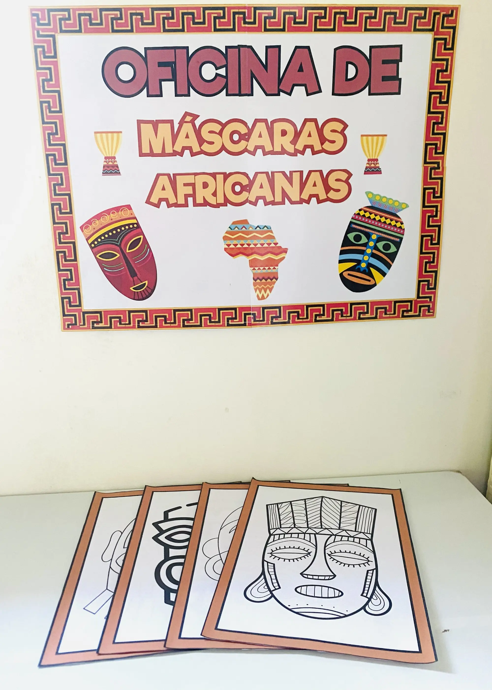 Imagem da galeria 1 de Máscaras Africanas para Colorir com Painel para Imprimir