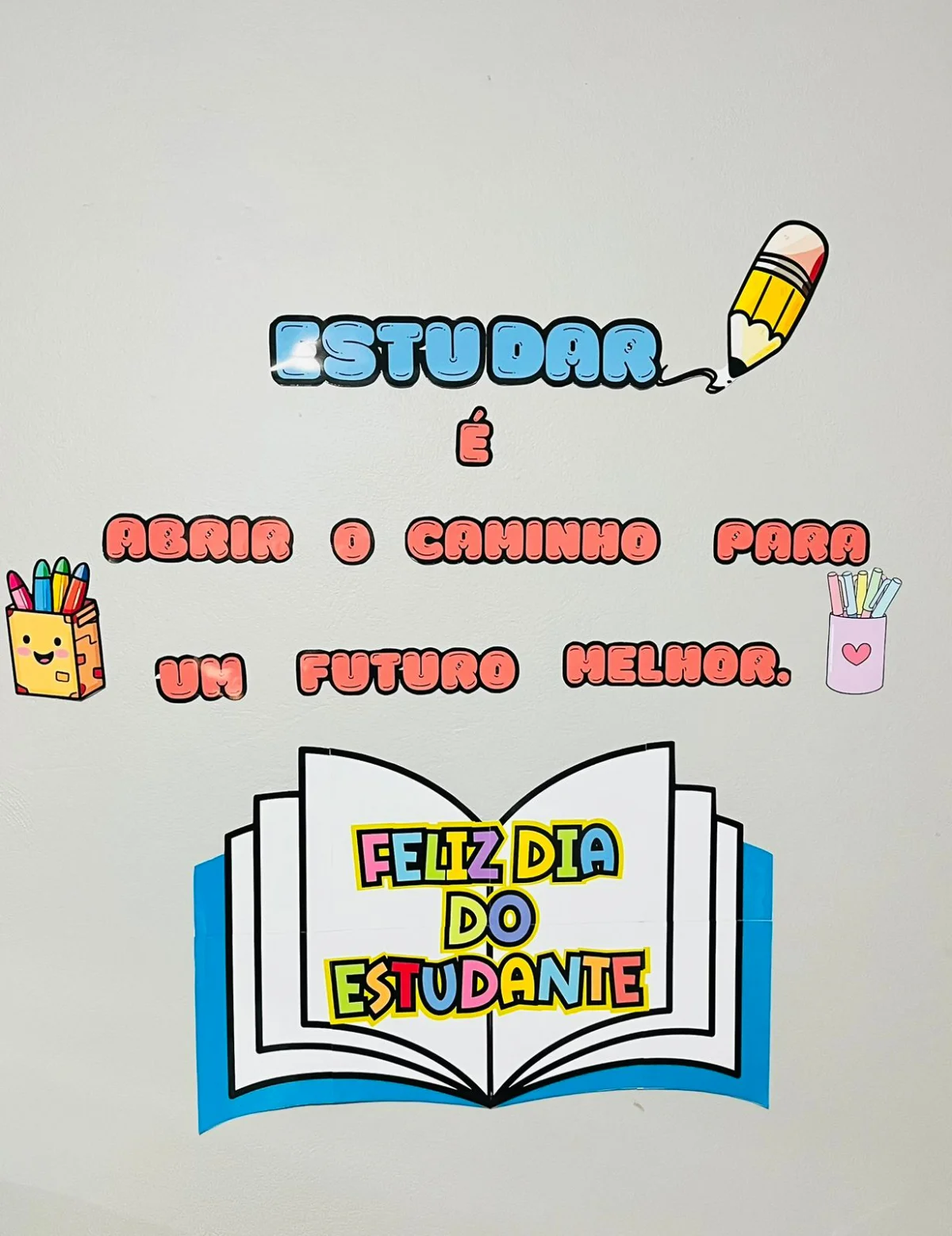 Imagem da galeria 2 de PAINEL DIA DO ESTUDANTE - PLR (Revenda)