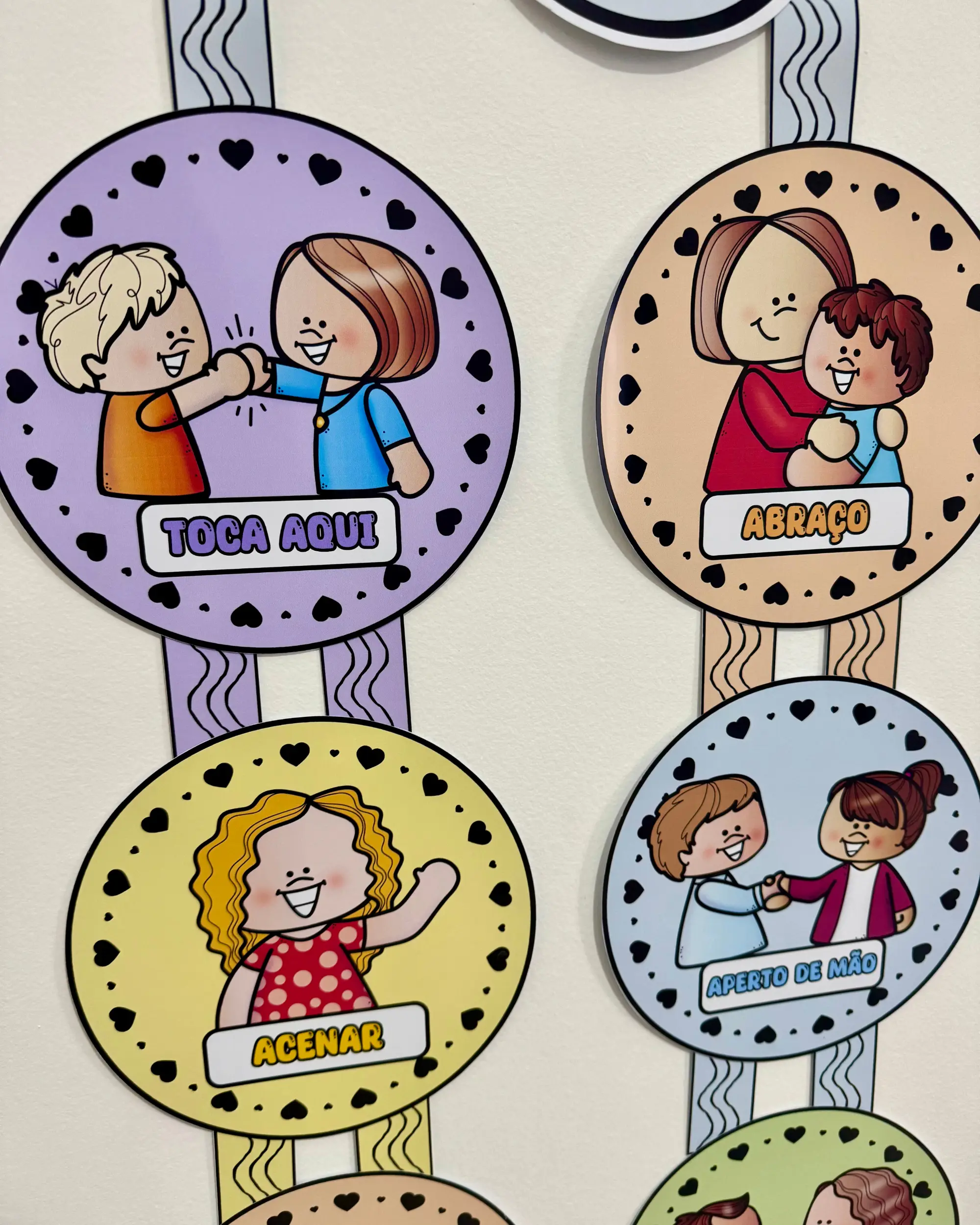 Imagem da galeria 1 de Mural Nossos Cumprimentos Educação Infantil e Ensino Fundamental