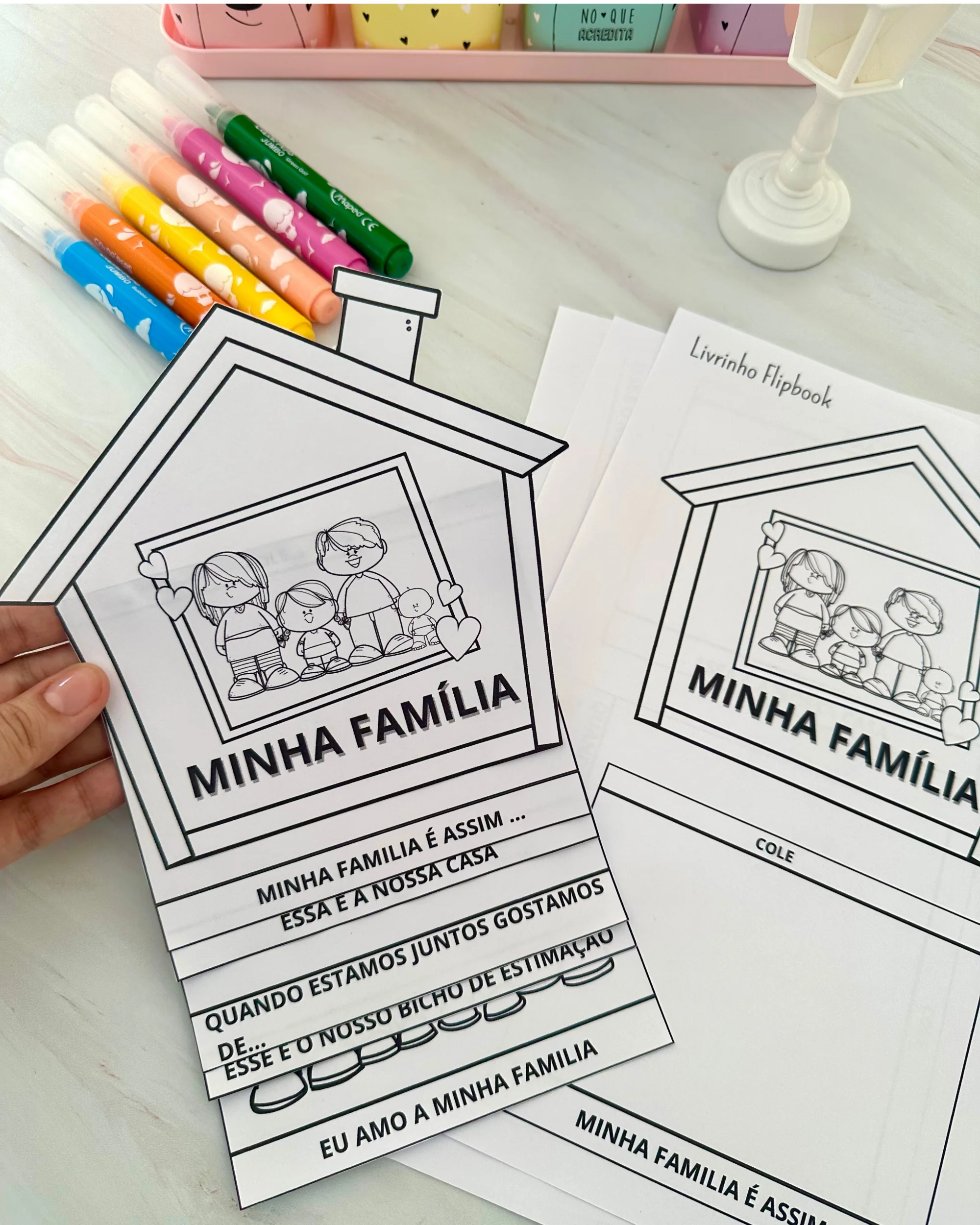 Capa de Flipbook Minha Família – Atividade sobre Família para Educação Infantil