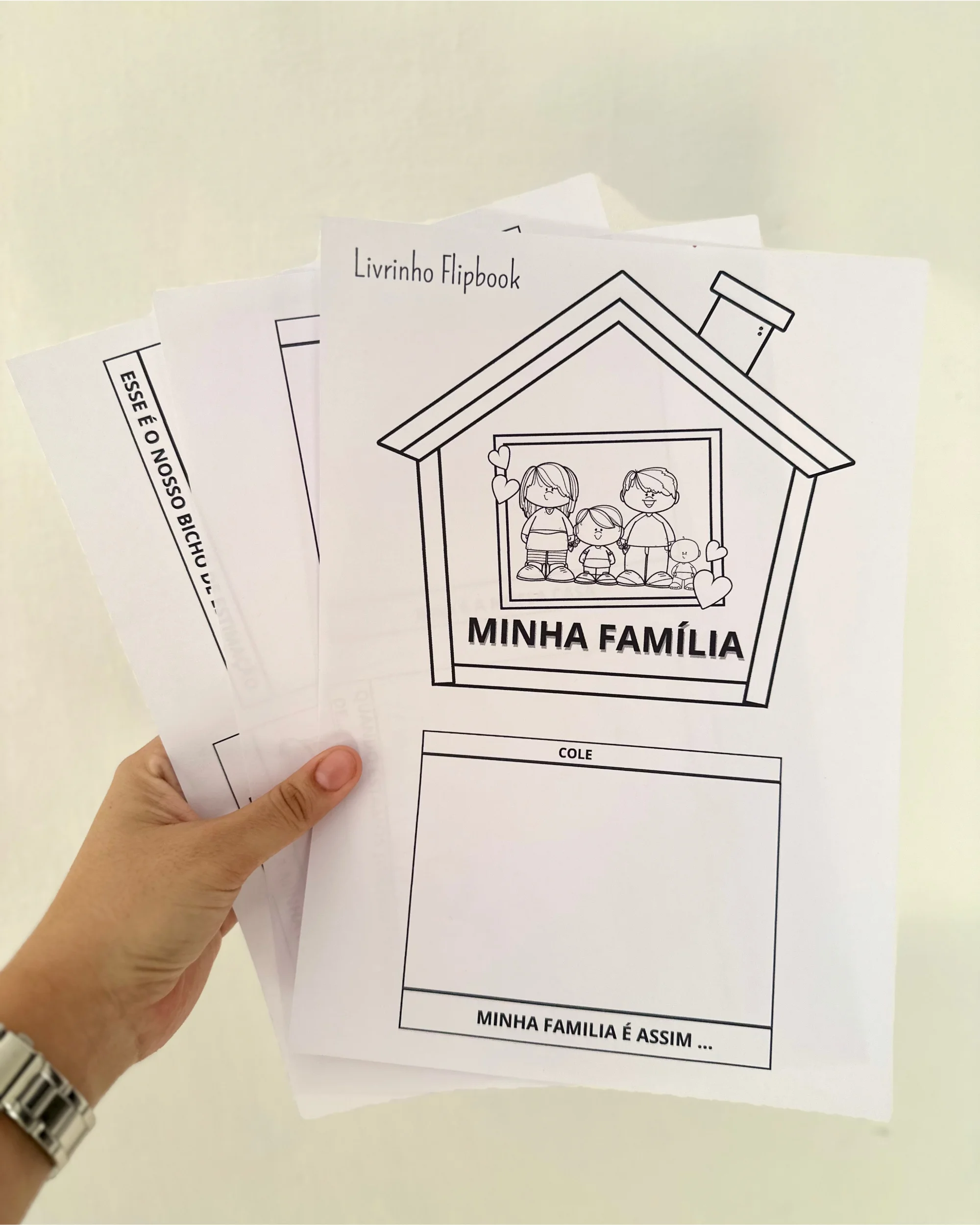 Imagem da galeria 1 de Flipbook Minha Família – Atividade sobre Família para Educação Infantil