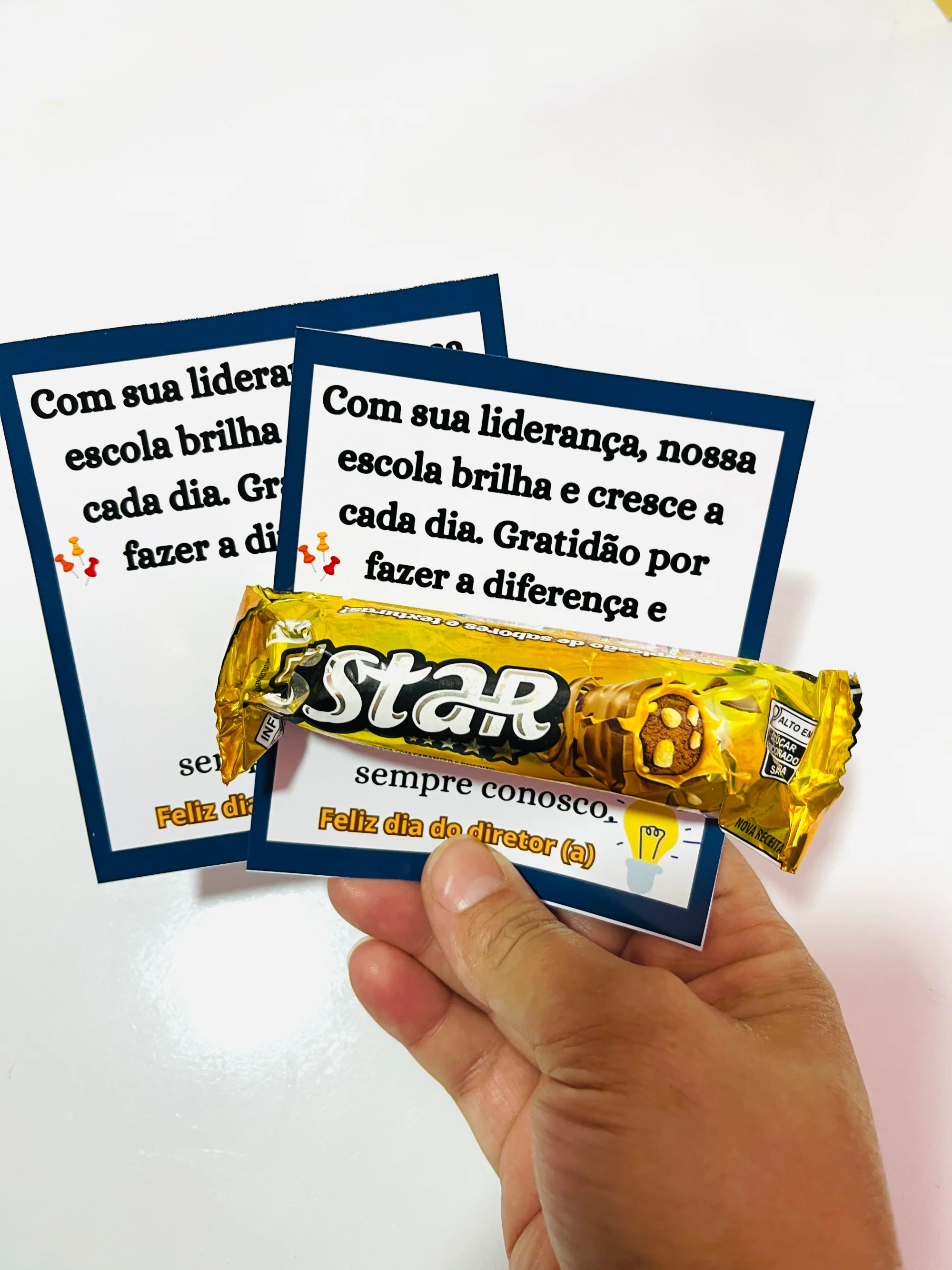 Imagem da galeria 1 de Dia do Diretor – Painel para Escola com Cartão para Lembrancinha