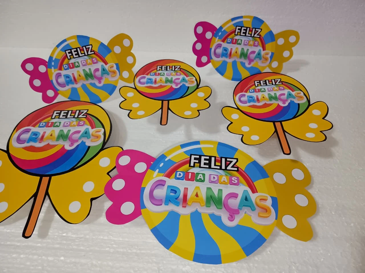 Imagem da galeria 2 de Lembrancinhas Dia das Crianças para Imprimir – 2 Modelos Coloridos em PDF