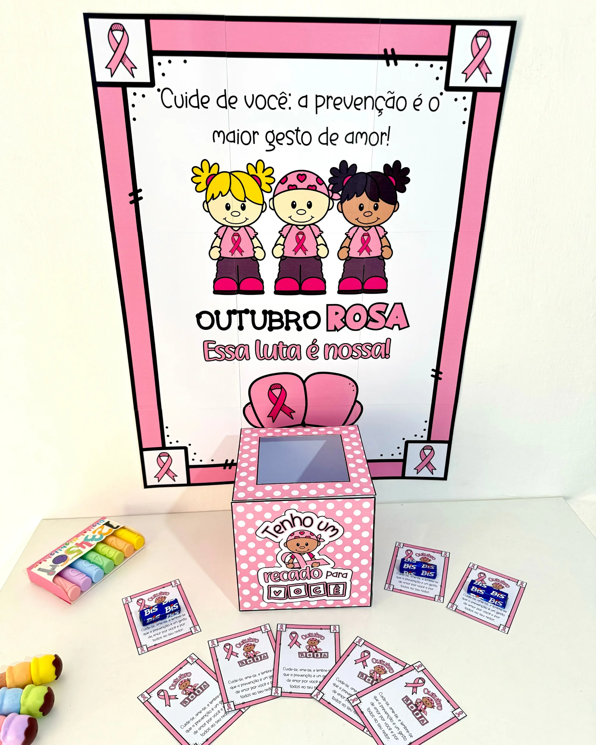 Capa de Kit Outubro Rosa para Educação Infantil e Ensino Fundamental – Caixa, Cartaz e Lembrancinha