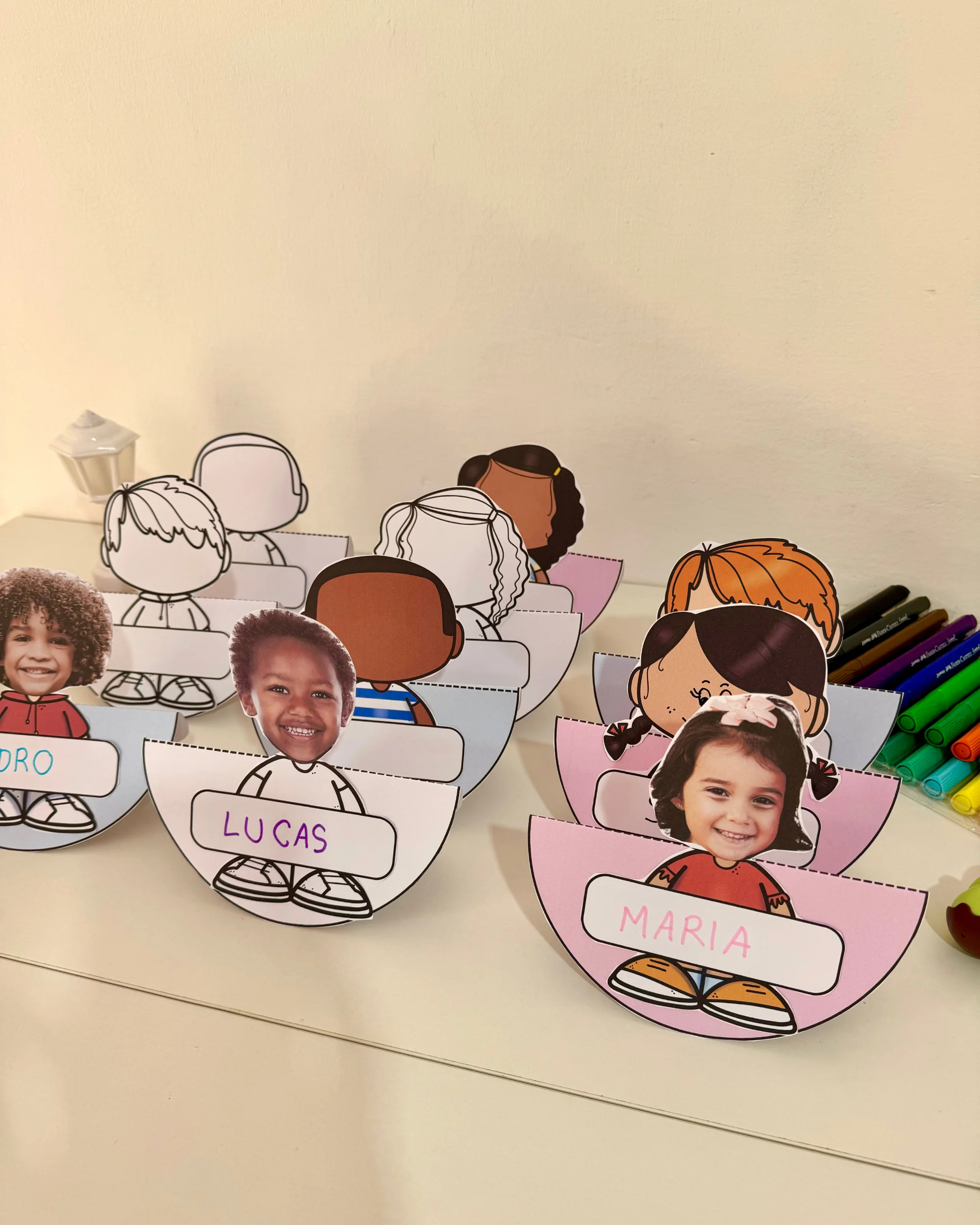 Imagem da galeria 3 de Crachá de Mesa Dançante para Educação Infantil