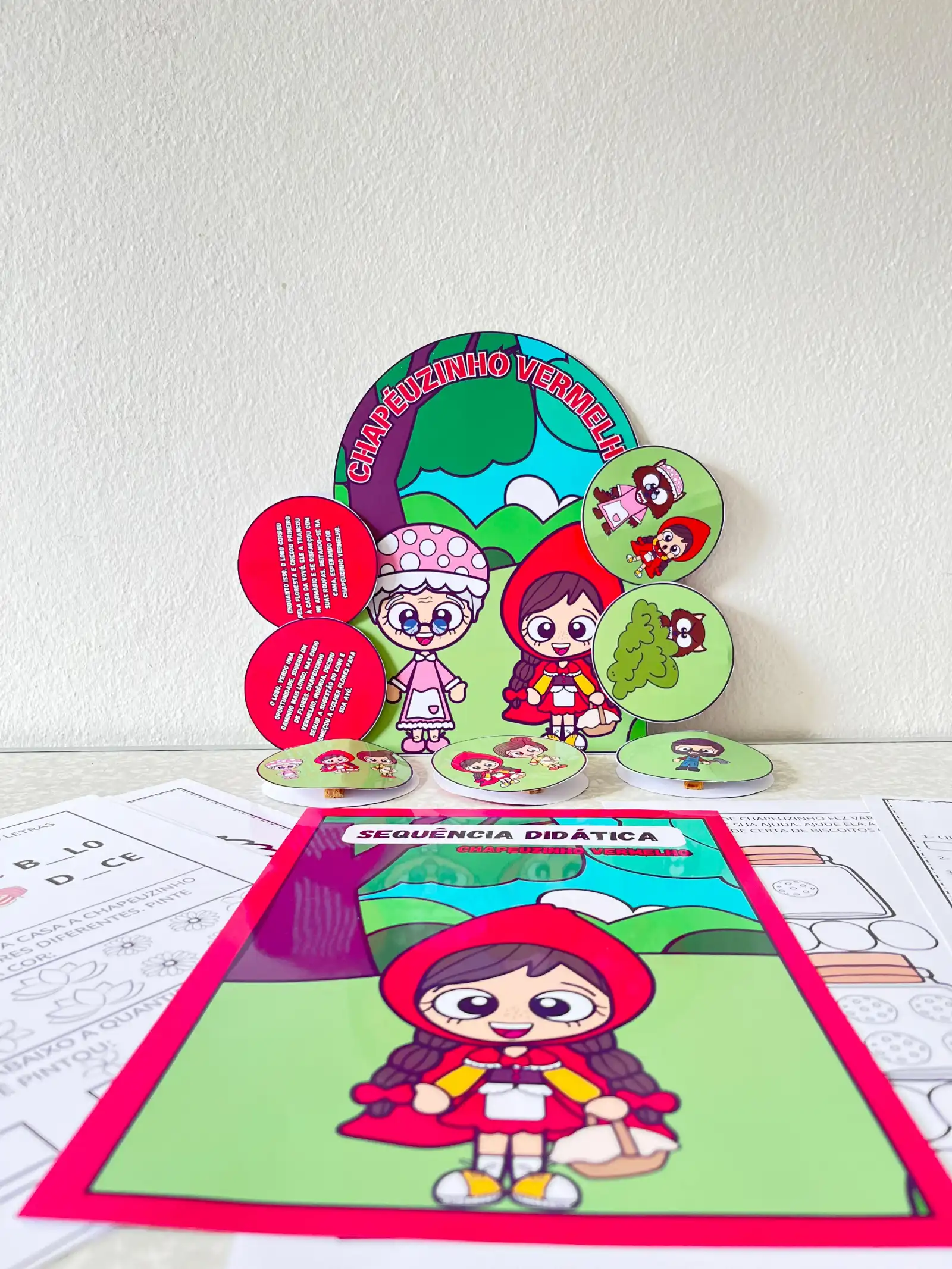 Capa de Kit Chapeuzinho Vermelho – Material Pedagógico