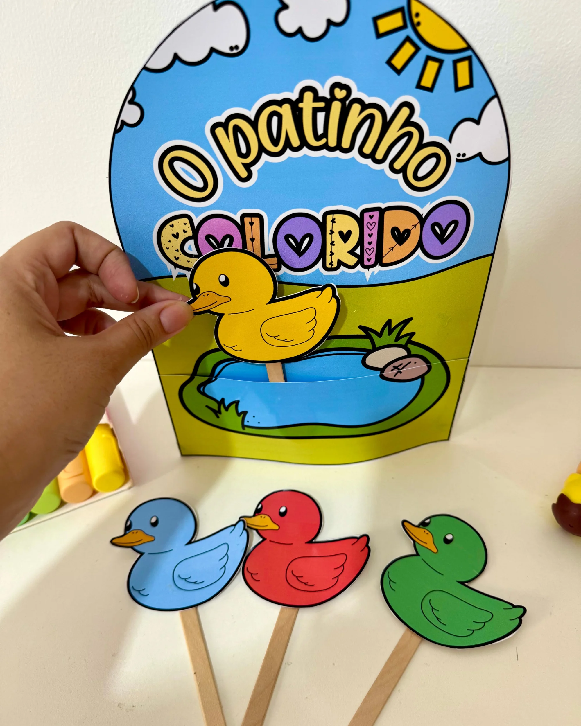 Luva Musical O Patinho Colorido | Educação Infantil