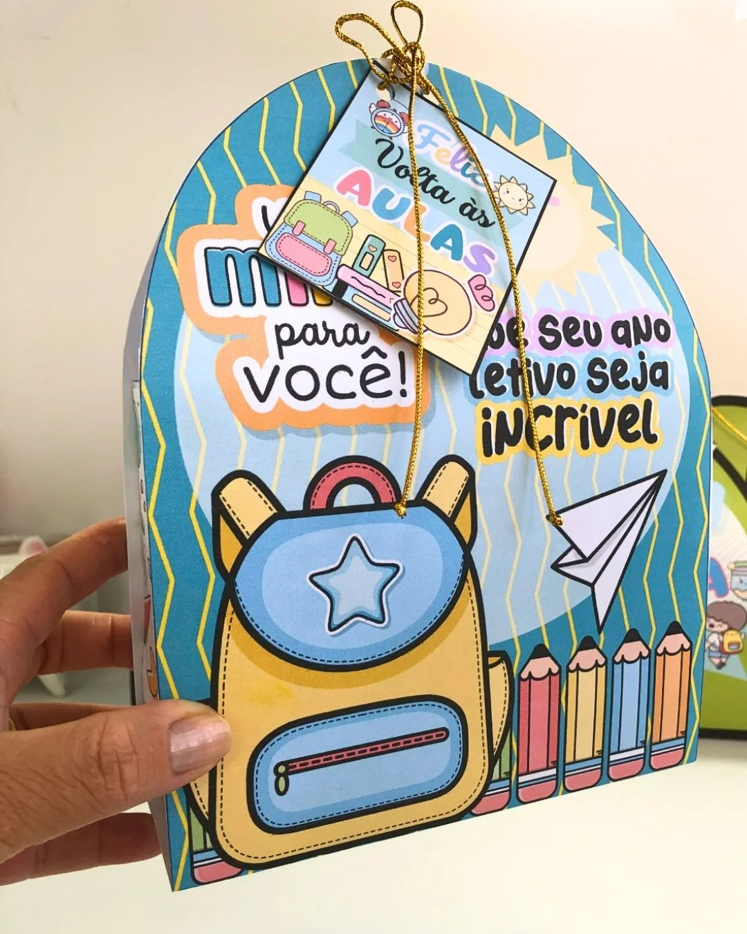 Imagem da galeria 1 de Caixinha Volta às Aulas Mimos – Material Pedagógico