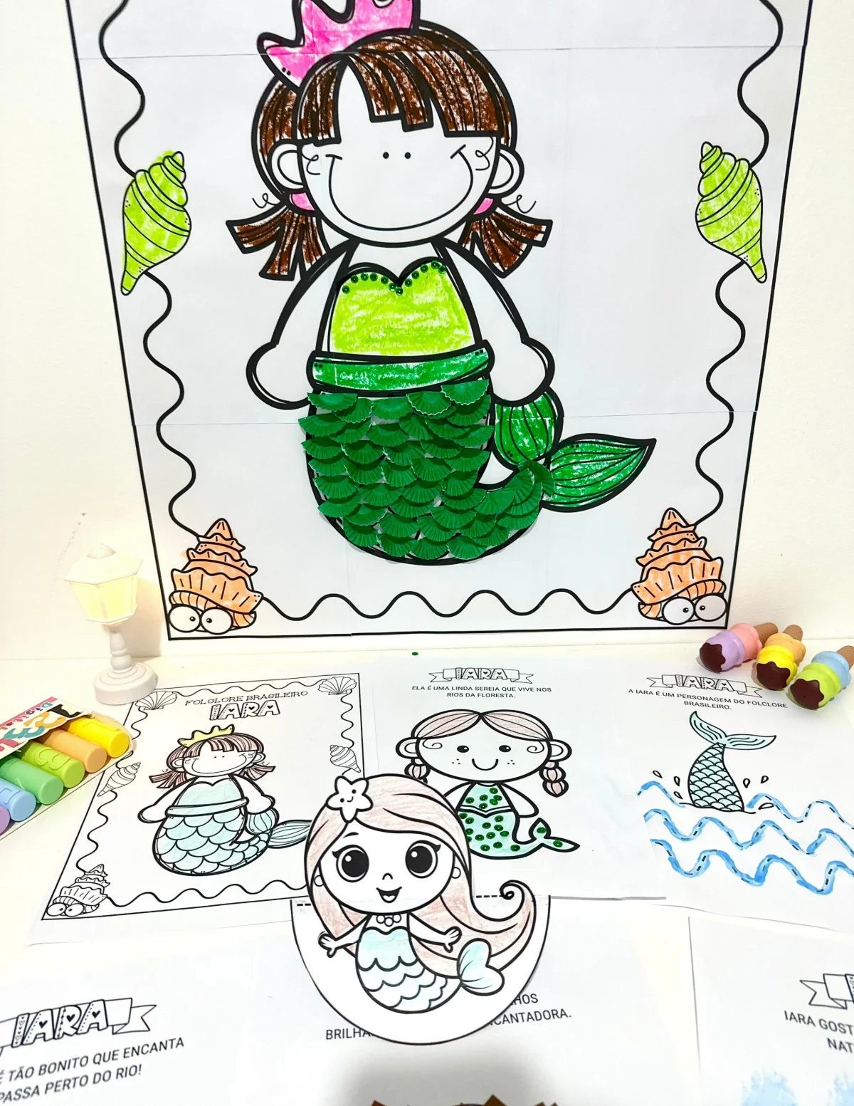 Capa de Kit de cartaz colaborativo e atividades de artes – Iara