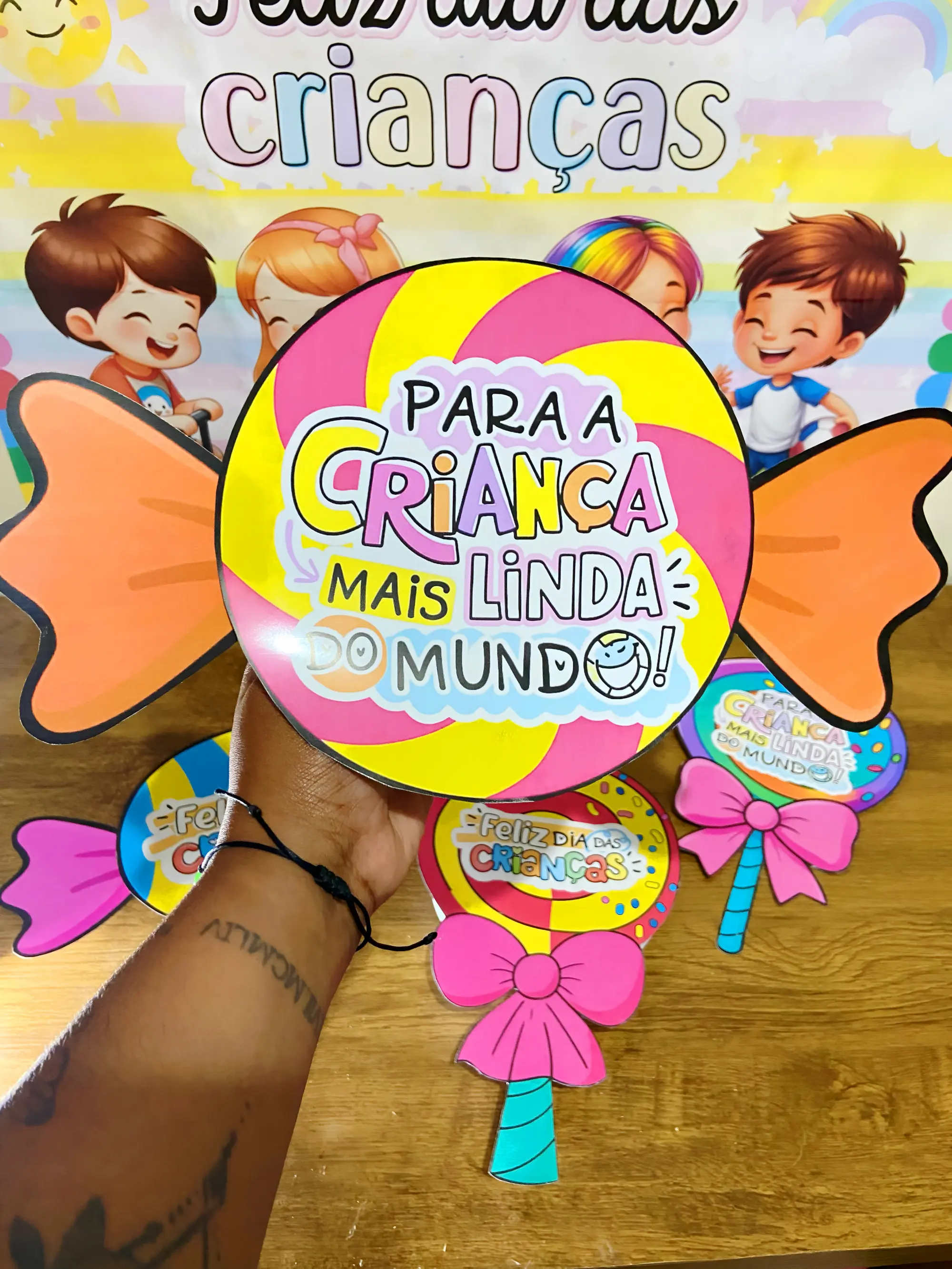 Imagem da galeria 3 de Lembrancinhas Dia das Crianças com Doces – para Imprimir em PDF