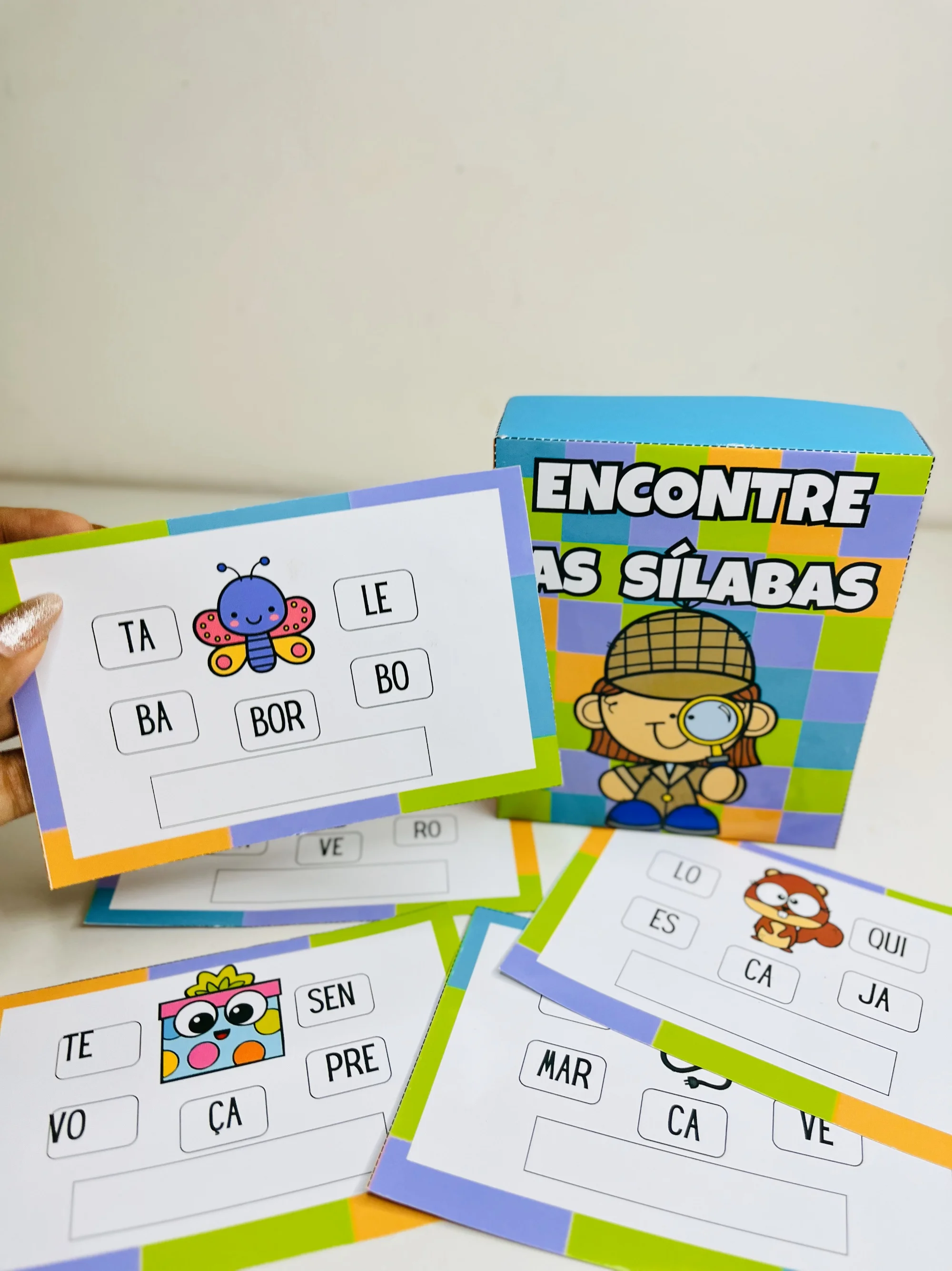 Capa de Encontre as Sílabas Corretas para Formar a Palavra – Aprendizado