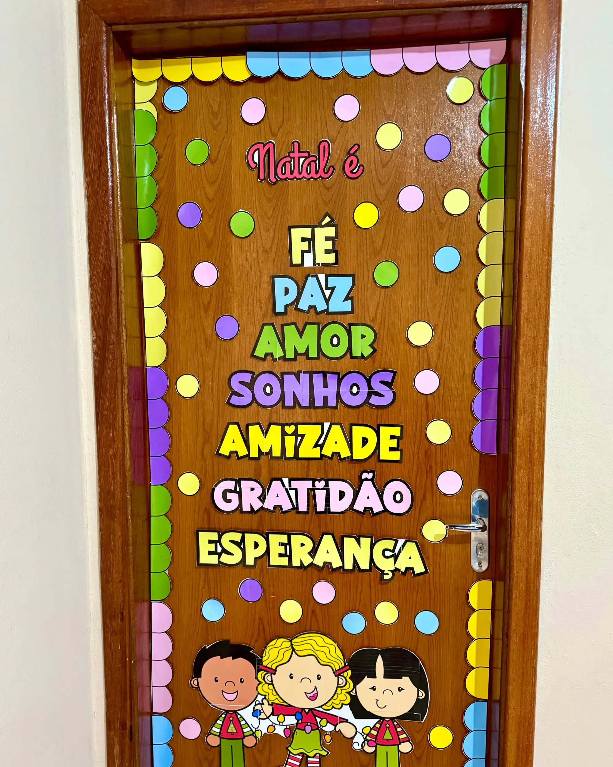 Imagem da galeria 2 de Decoração de Porta de Natal para Anos Iniciais do Ensino Fundamental