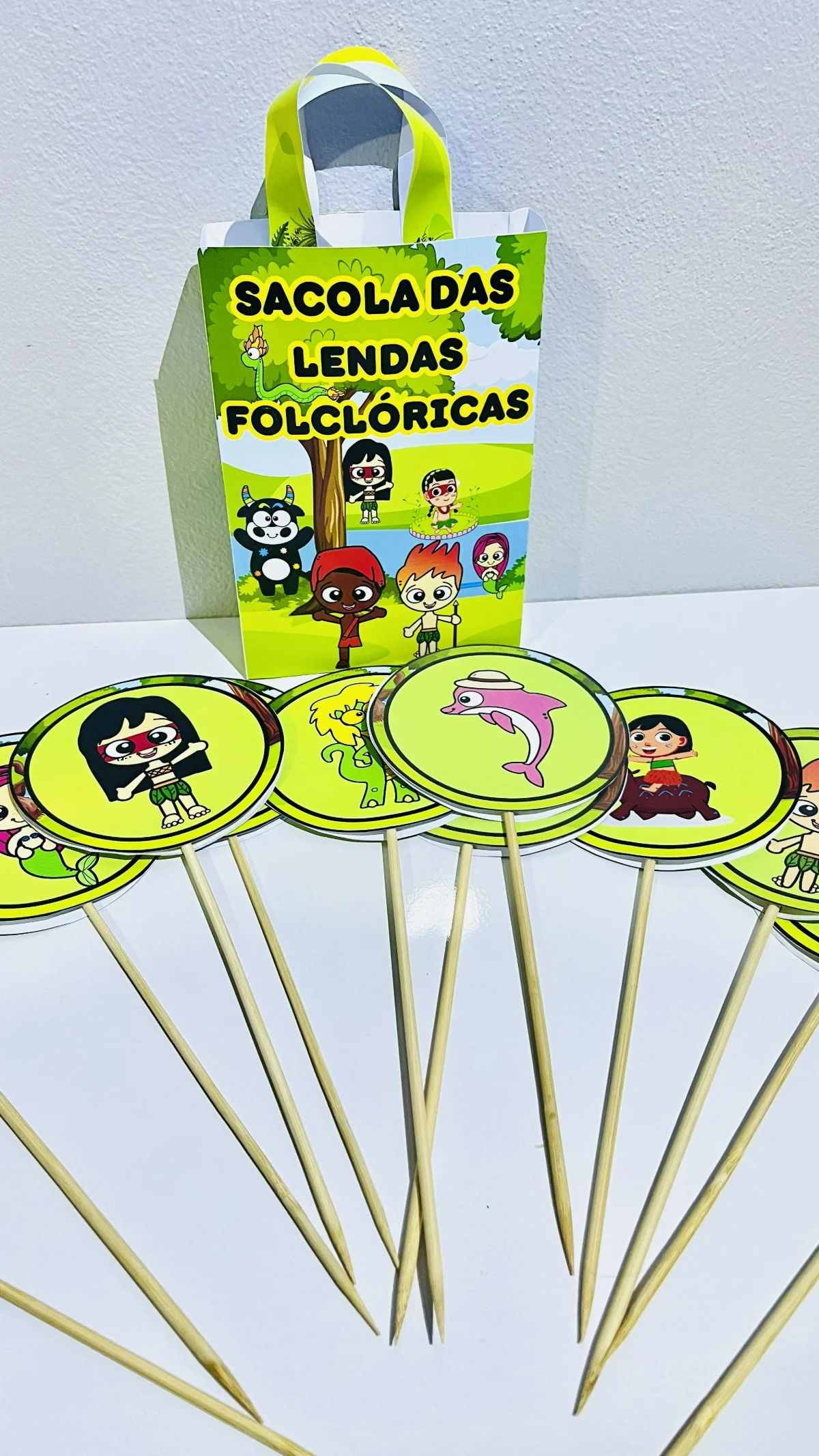 Imagem da galeria 3 de Sacola das lendas folclóricas – Material Pedagógico