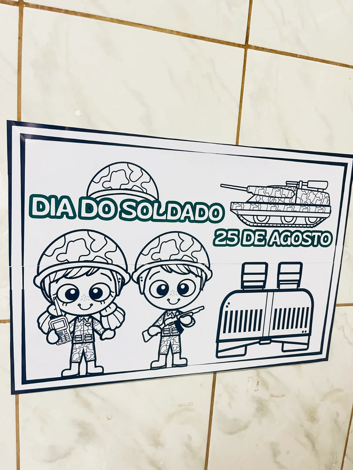 Imagem da galeria 3 de Cartaz Colaborativo Dia do Soldado | Educação Infantil