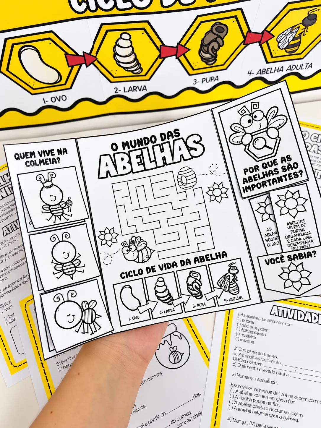 Imagem da galeria 3 de O Mundo das Abelhas Painel 9 Folhas e Atividades - PDF para Imprimir