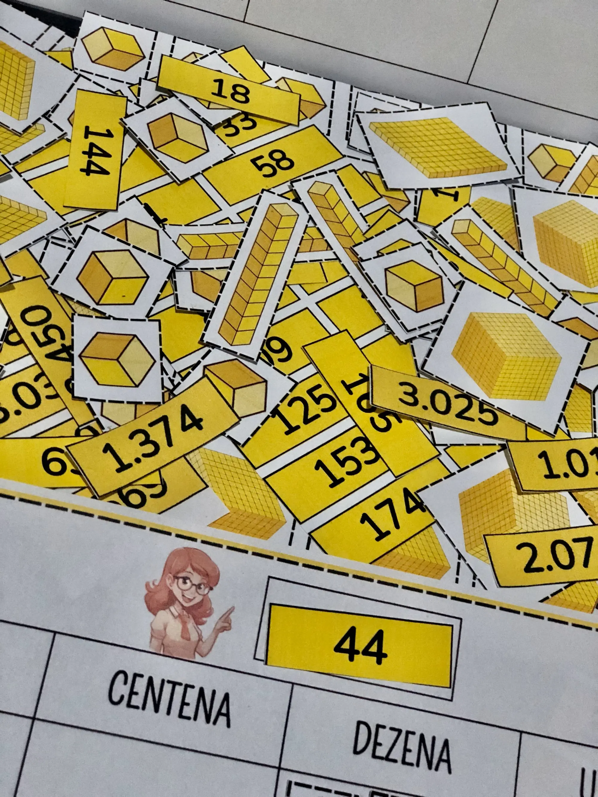 Imagem da galeria 1 de SISTEMA DE NUMERAÇÃO DECIMAL - MATERIAL DOURADO