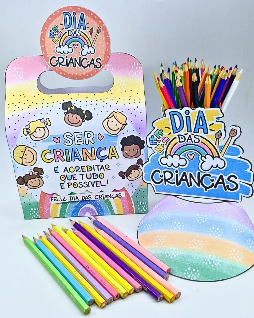 Imagem da galeria 1 de Kit Maleta + Viseira Dia das Crianças – Lembrancinha para Imprimir e