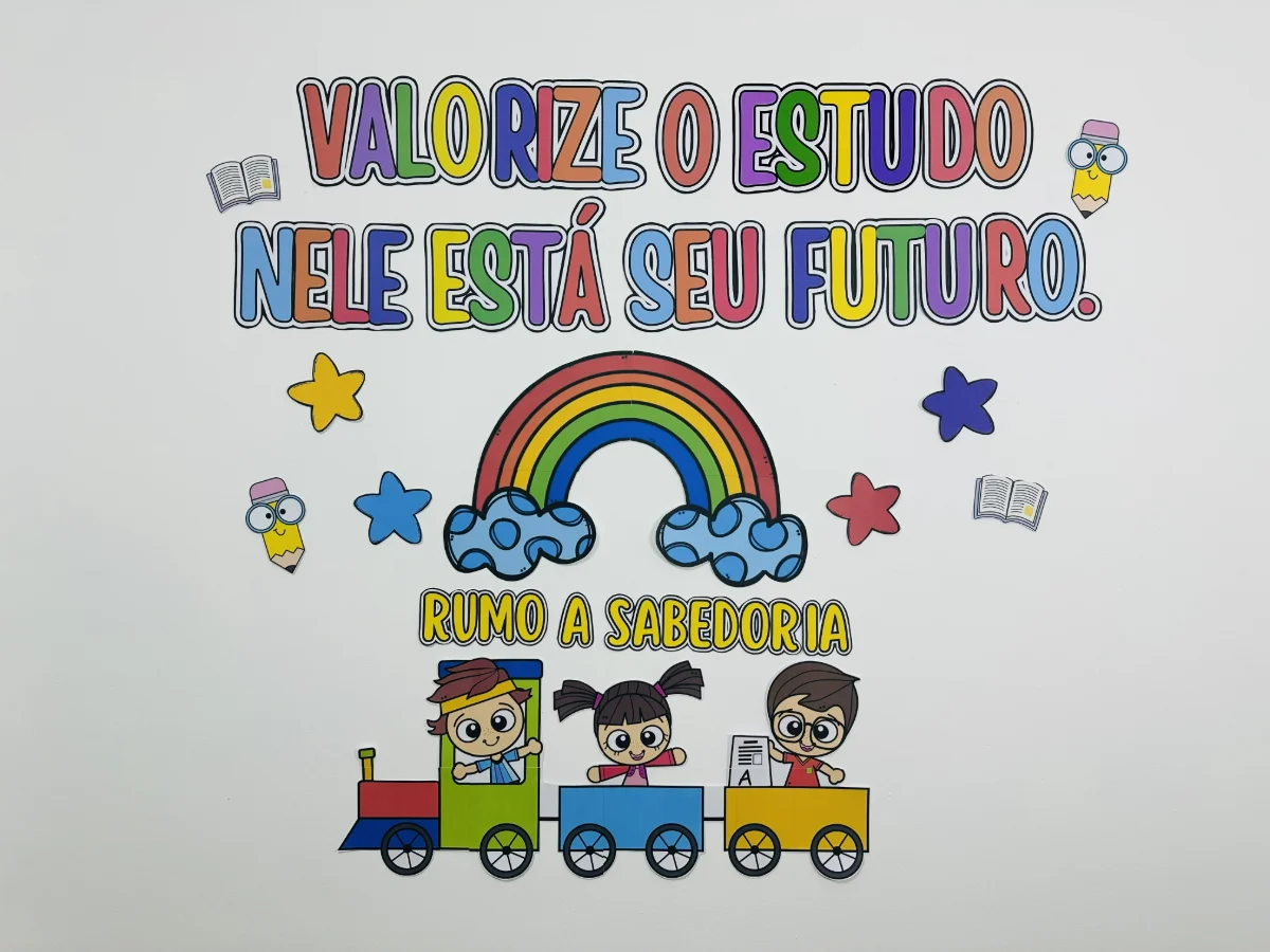 Capa de Painel Decorativo – Dia do Estudante – PDF para Imprimir