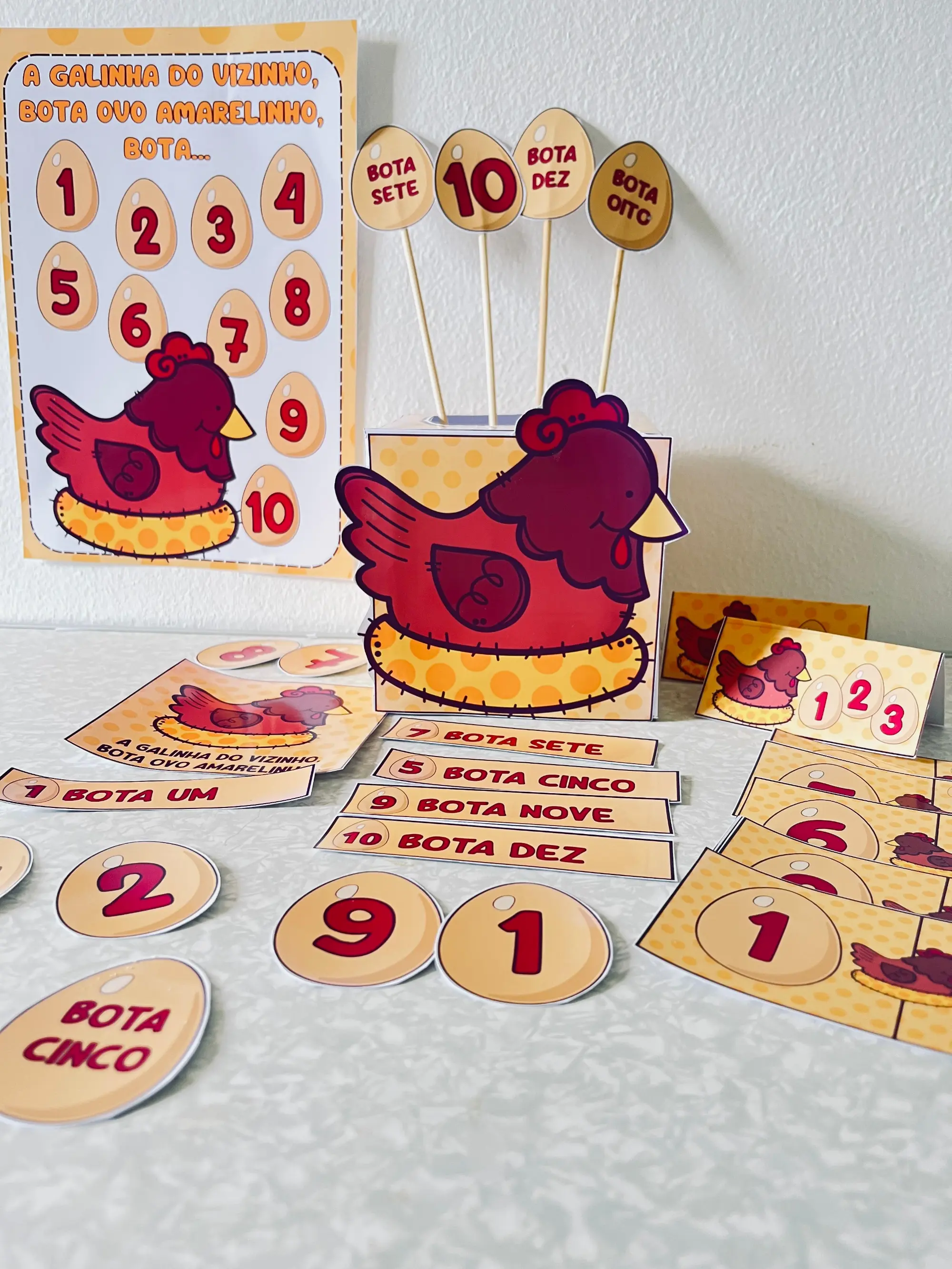 Imagem da galeria 1 de A galinha do vizinho – Material Pedagógico