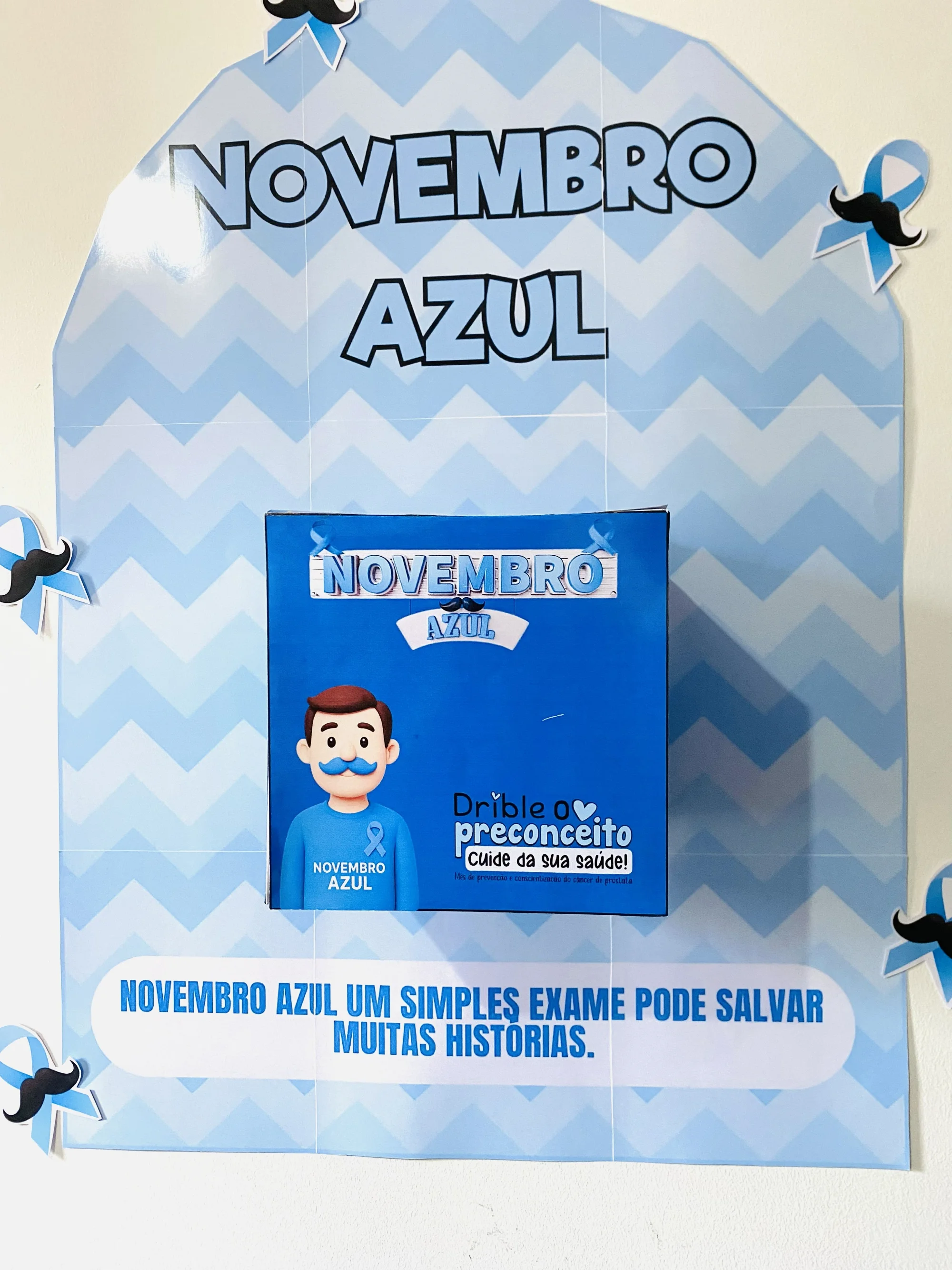 Imagem da galeria 3 de Painel Novembro Azul com Caixa e 24 Fichas de Conscientização