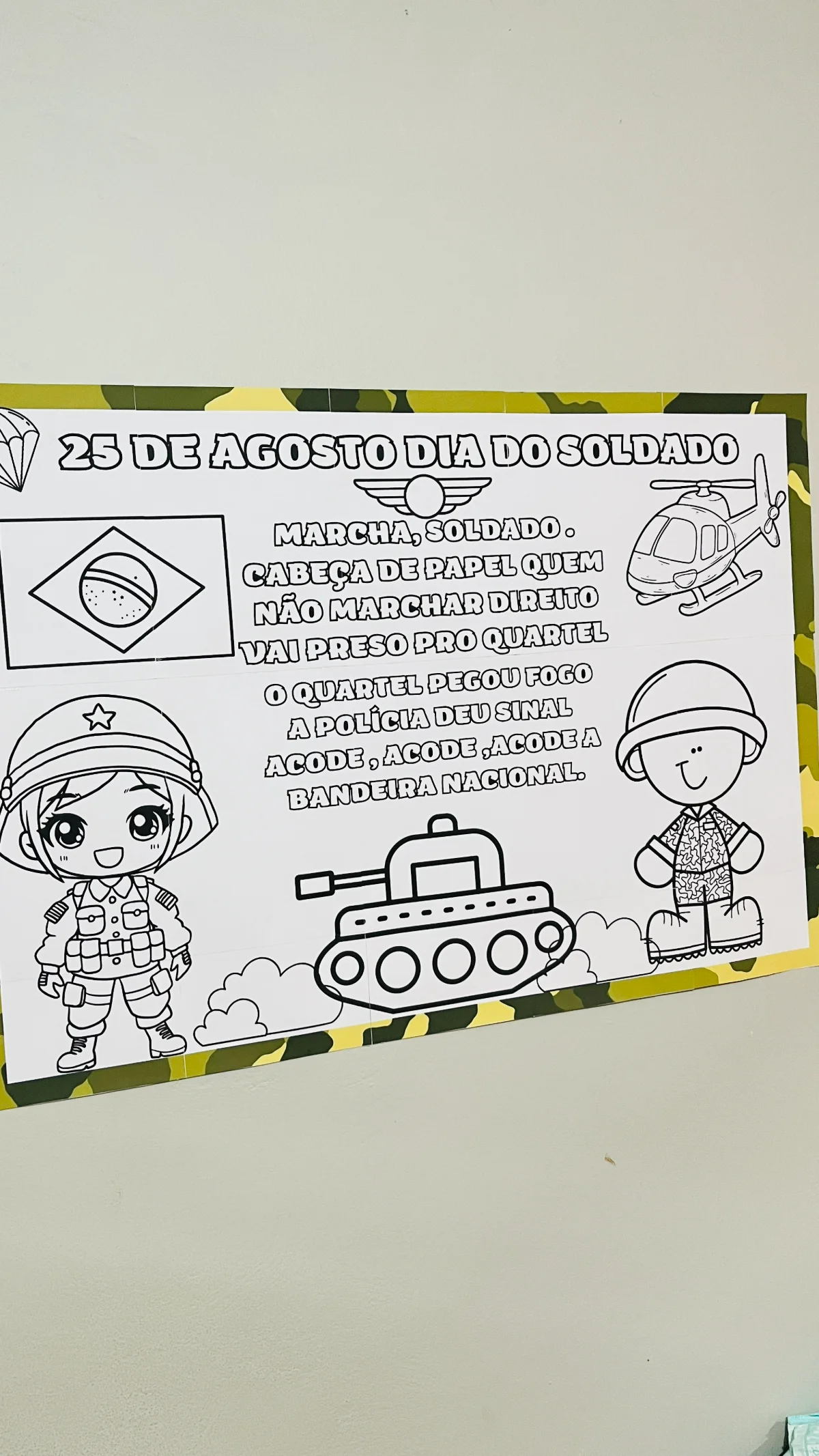 Imagem da galeria 1 de Painel dia do soldado para colorir – PDF para Imprimir