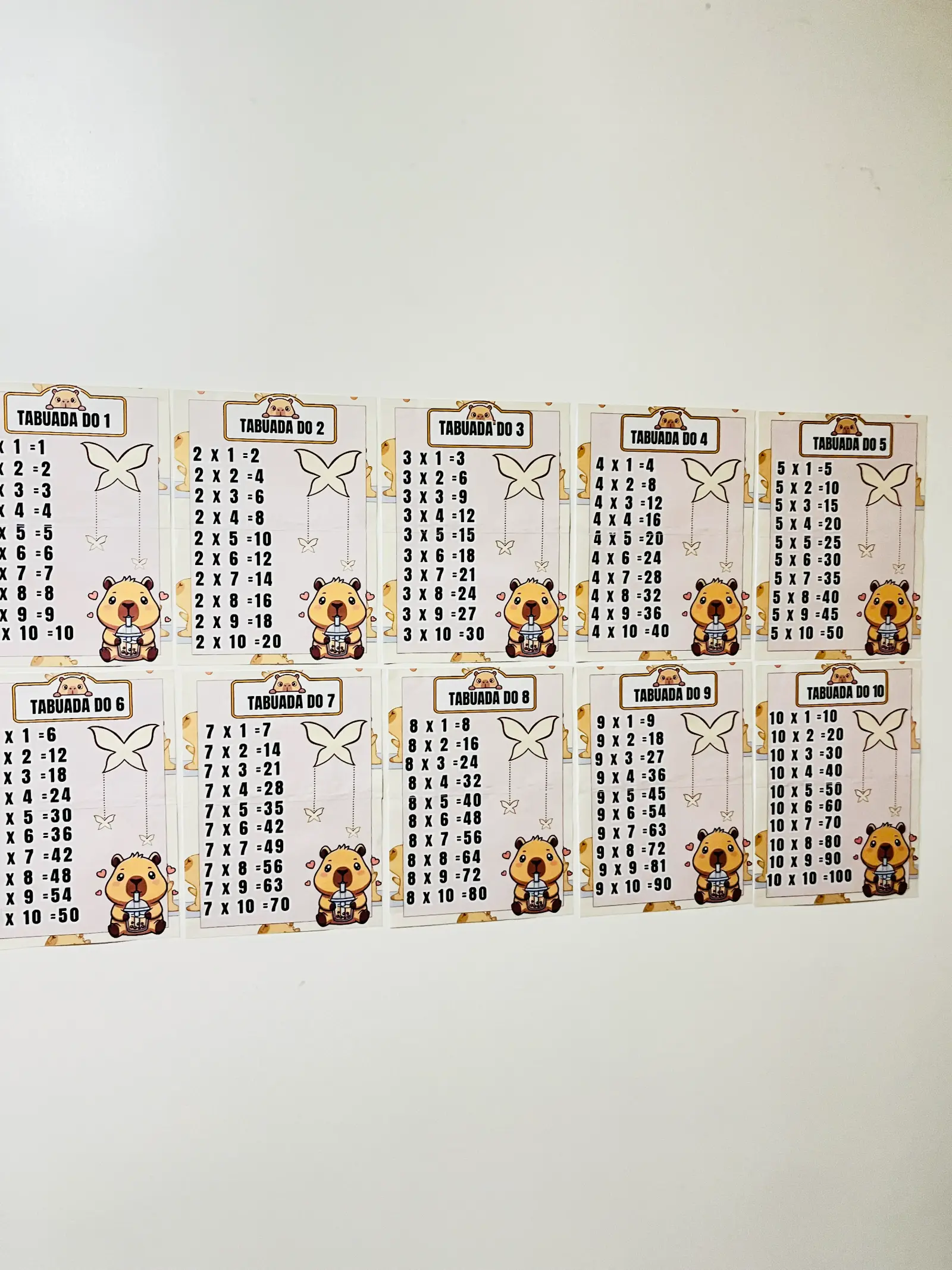 Capa de TABUADA DIVERTIDA 1 AO 10 – TEMA CAPIVARAS - MULTIPLICAÇÃO - Revenda