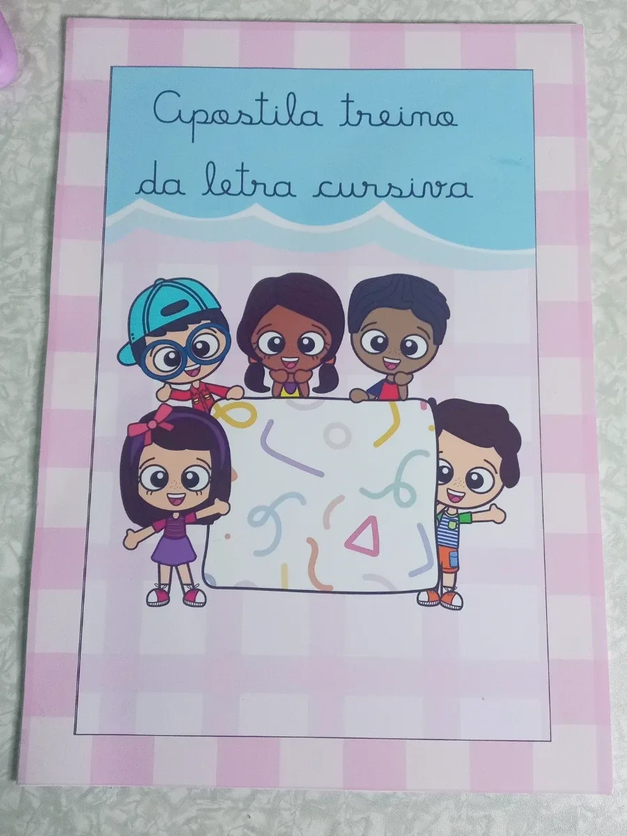 Capa de APOSTILA DE TREINO DA LETRA CURSIVA