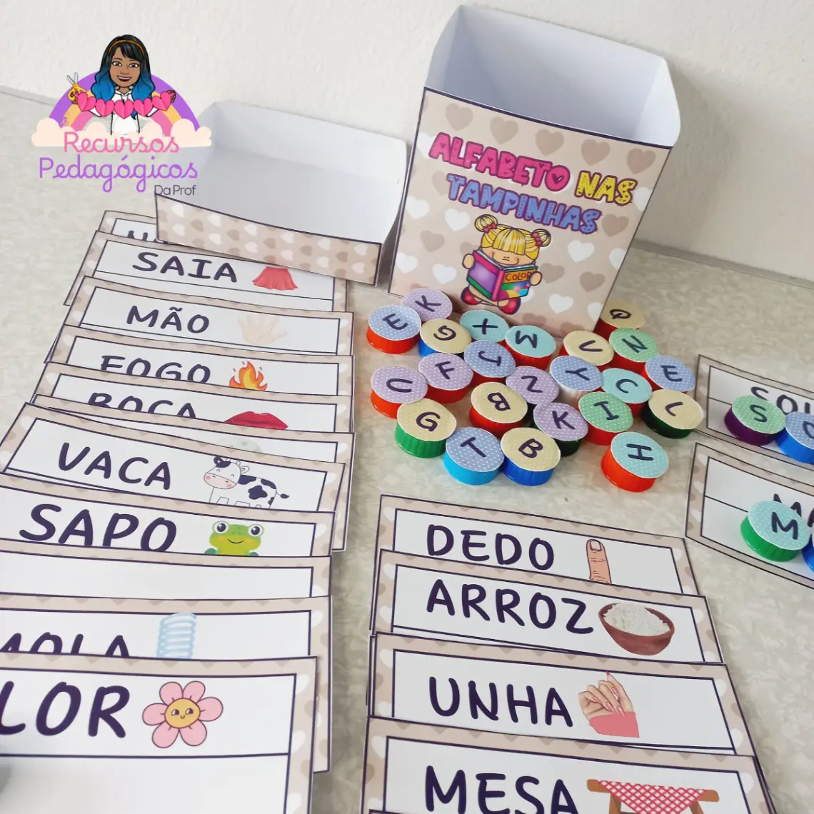 Imagem da galeria 3 de Alfabeto nas Tampinhas